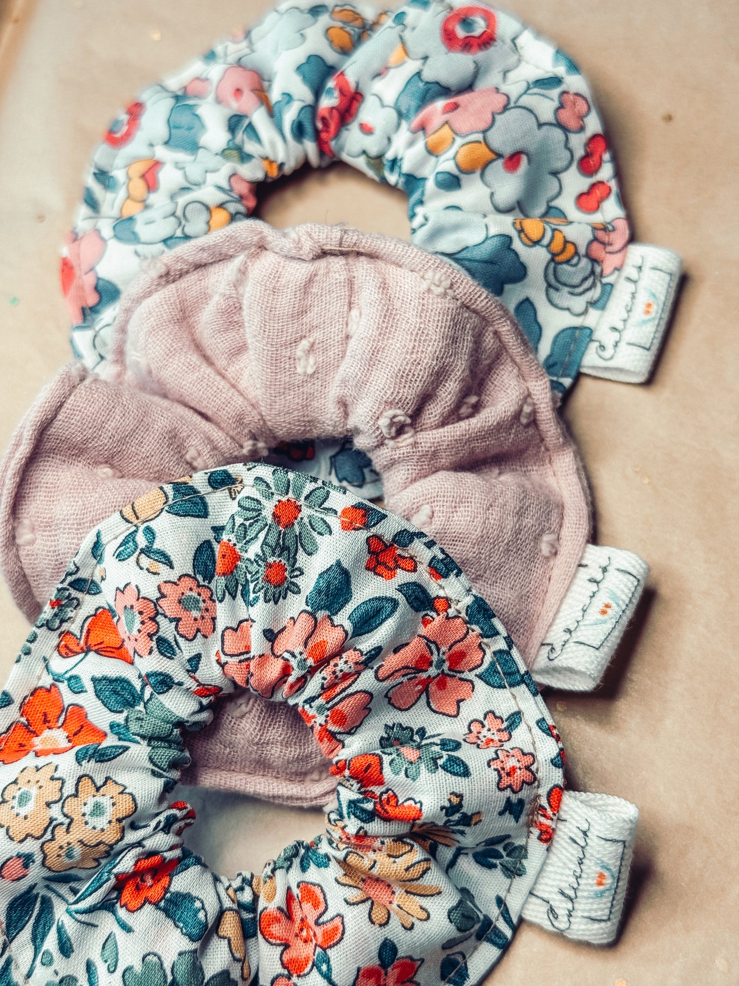 f. Cuellos para muñequín Ed. Navidad